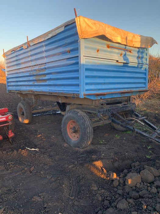 Причеп 2 ПТС-4 в хорошому стані