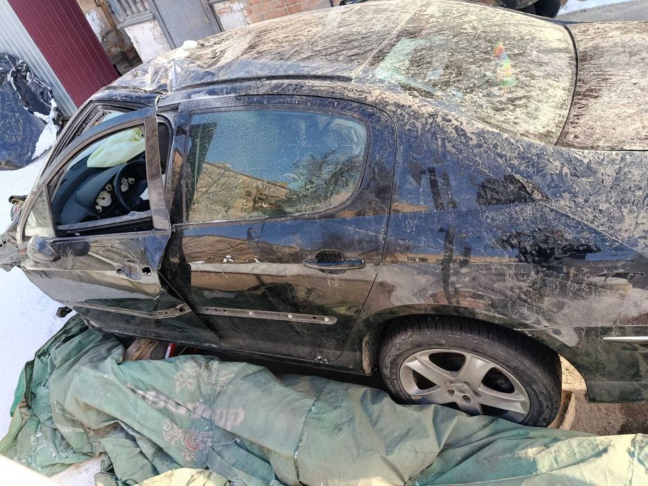 Продам власне авто після ДТП пежо 407 2.0 hdi