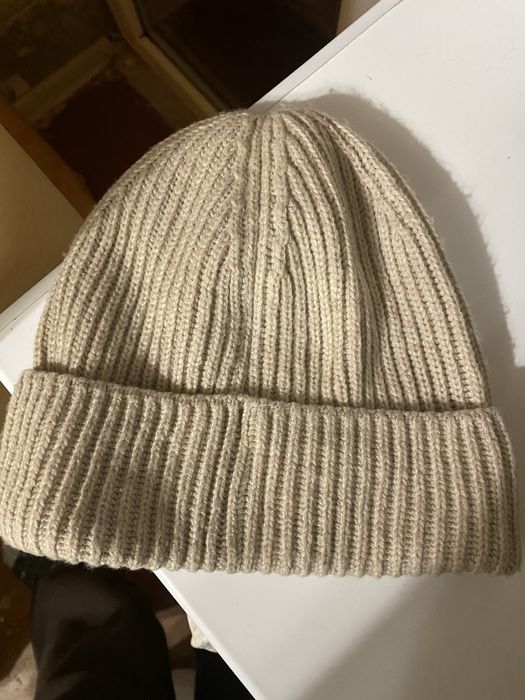 Продам шапку  H&M UA
