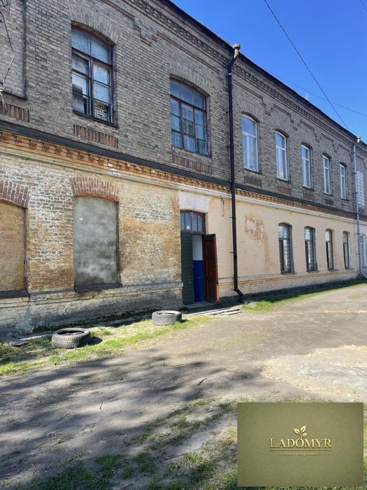 Продаж / Квартира / Незалежності, Острог