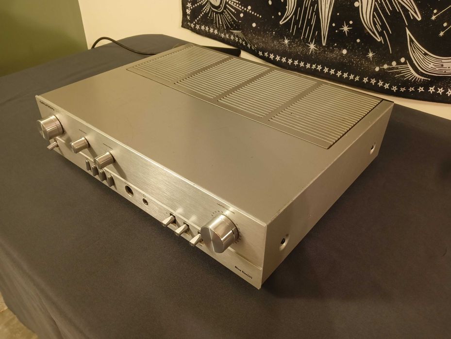 Wzmacniacz Grundig V1000