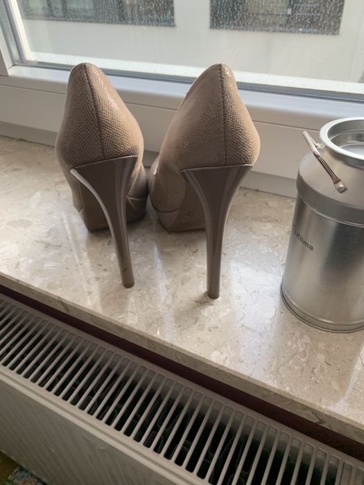 Szpilki Jessica Simpson 12cm r 37 z USA