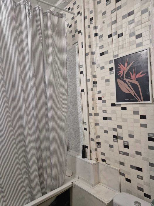 Продам 3к квартиру Приднепровск  БЕЗНАЛ