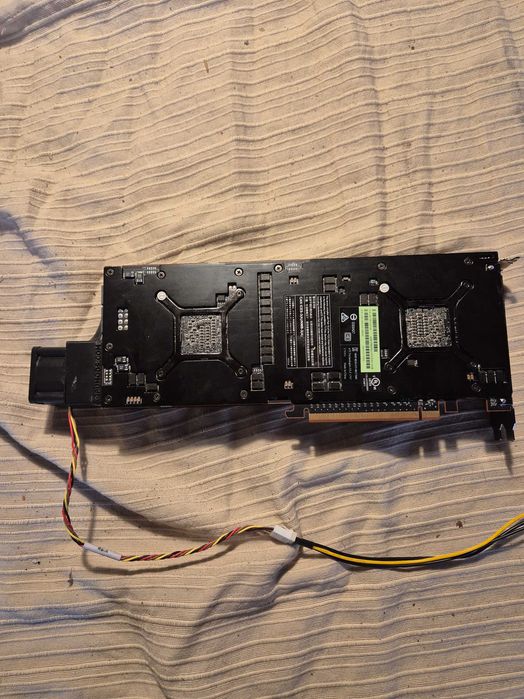 AMD FirePro S7150 x2 SR_IOV GPU com blower