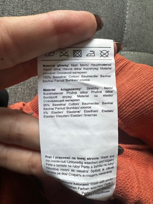 Spodnie dresowe chłopięce w rozmiarze 122 z 5.10.15