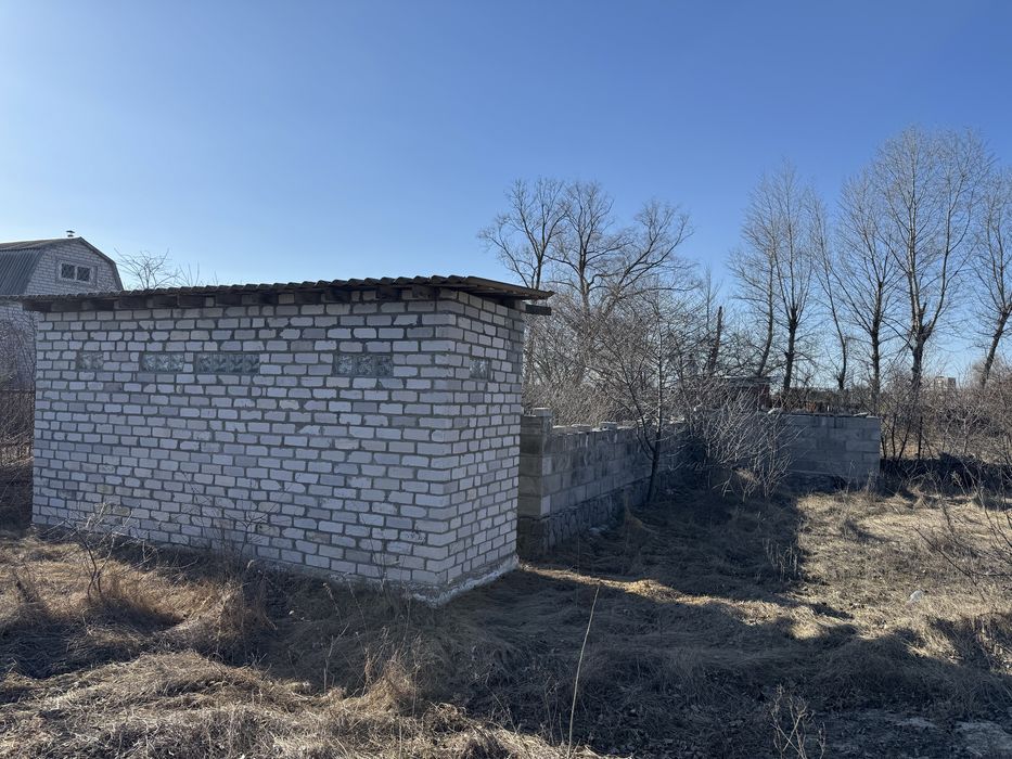 ПРОДАМ  дачу  біля річки Дніпро