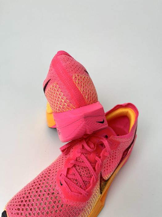 Оригинал Nike ZoomX Vaporfly Next 3 Hyper Pink Laser (DV4129 600)