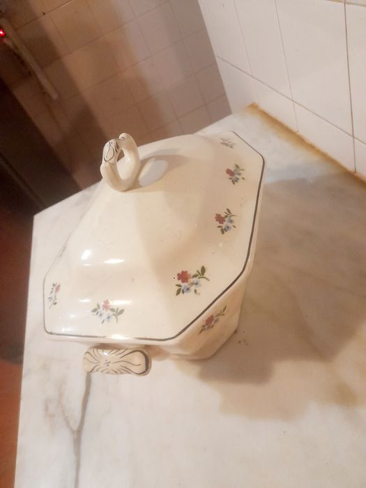 Conjunto de 2 Terrinas Antigas Loiças de Sacavém