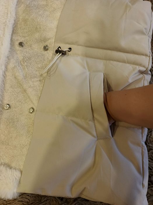 Продам НОВУ желетку