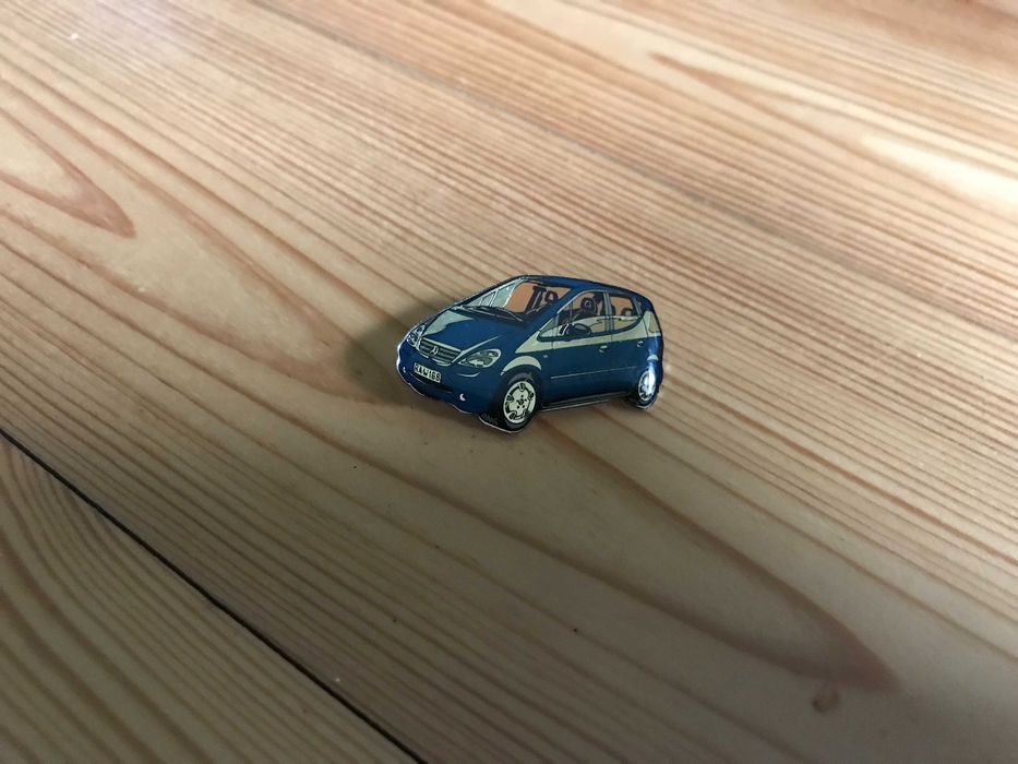 Przypinka Mercedes Benz klasy A