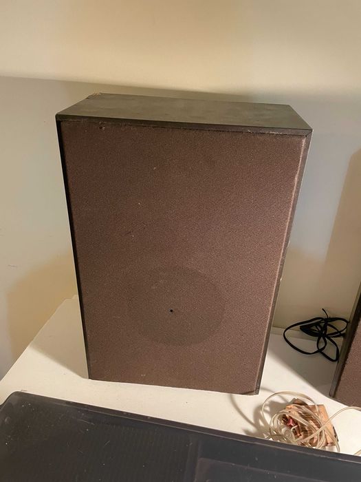 Gira discos Grunding Studio 3010