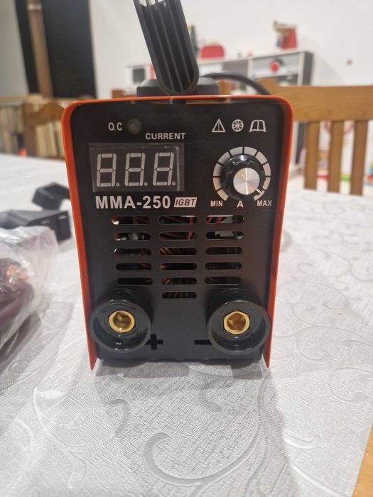 Maquina de soldar MMA 250 inverter