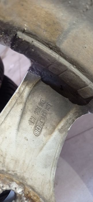 Продам колеса з дисками 245/70R16