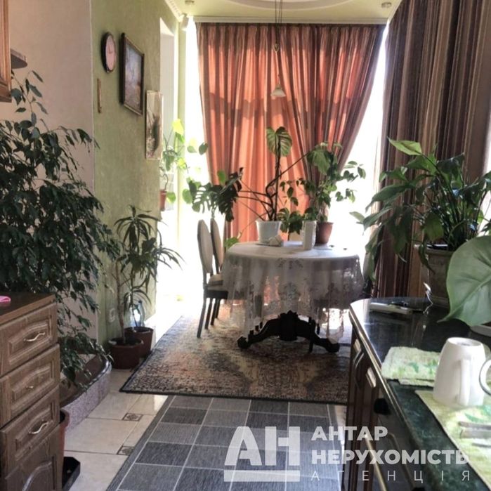 Продається шикарна 3-к квартира в Кропивницькому , р-н Центр міста