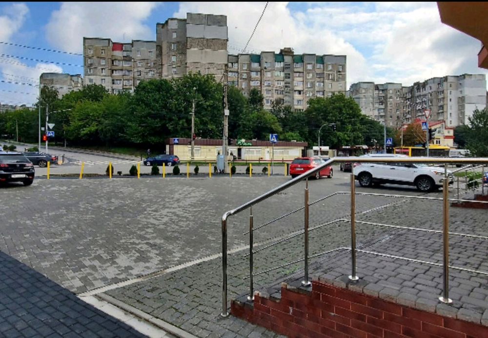 Озерна. Фасад. Навпроти АТБ - View 4