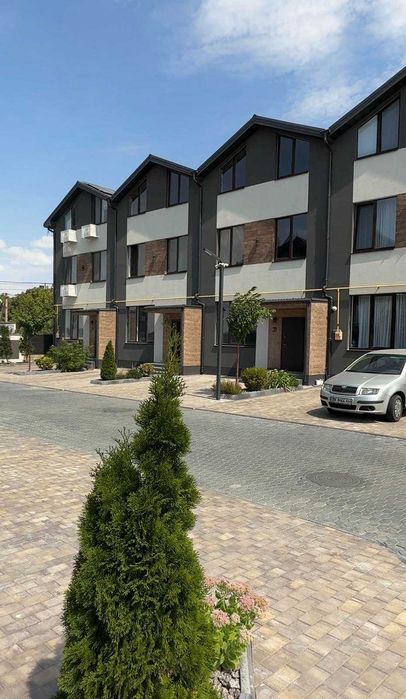 Готовий таунхаус в Авангарді. Три поверхи. Будинок за ціною квартири.