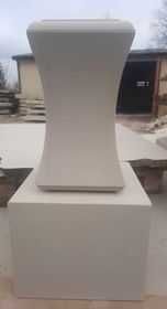 Wazon, donica z piaskowca