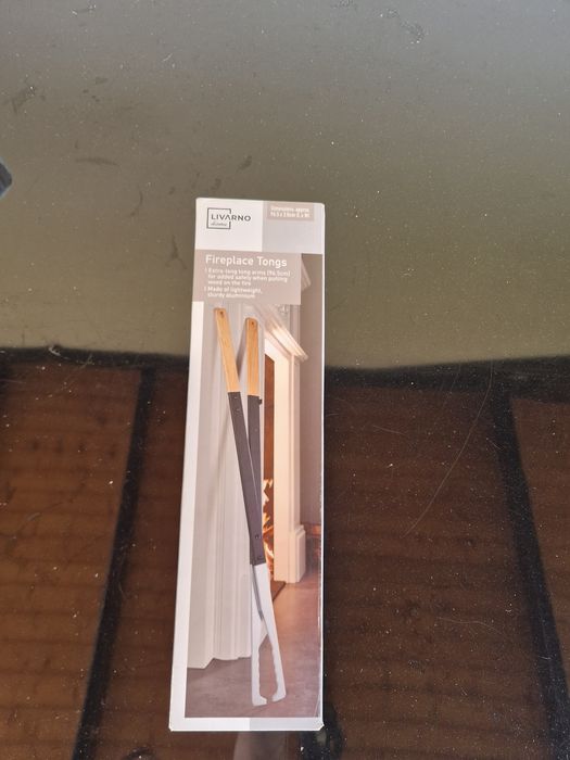 Szczypce do drewna kominkowego