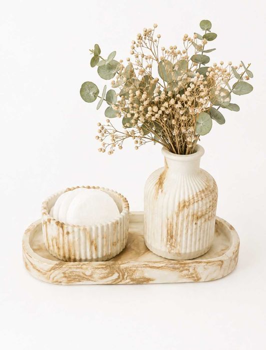 Lembranças e peças decorativas em gesso feito á mão