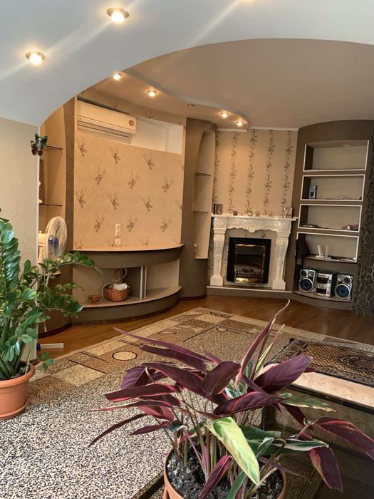 Продам 3к Шкільна 22а Петропавлівська Борщагівкa та  гараж