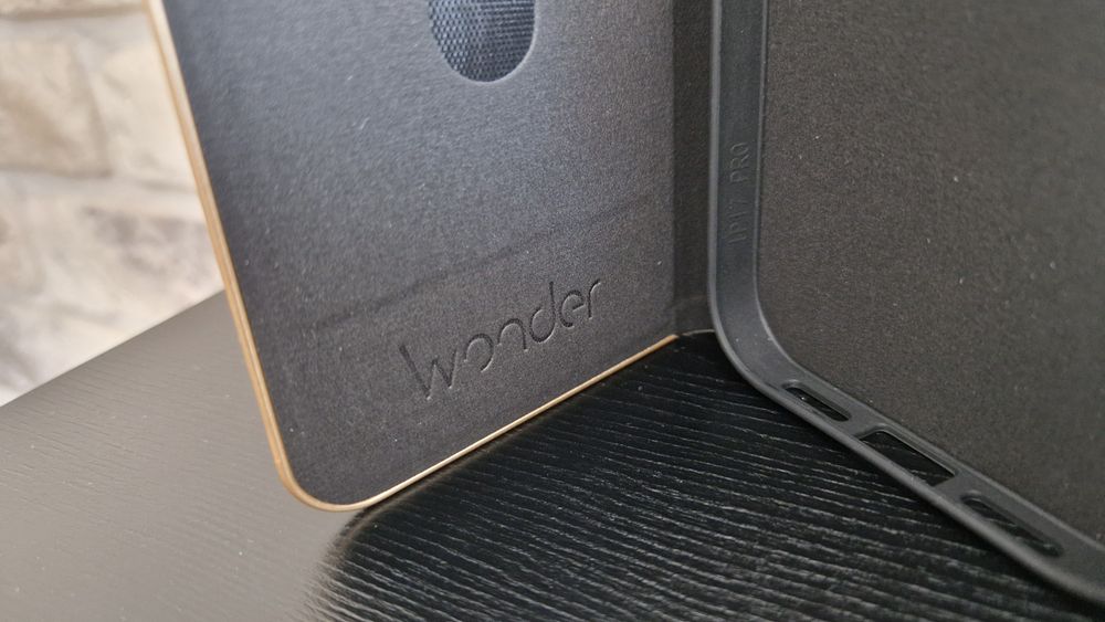 Kabura Wonder Frame do Iphone 17 Pro Max czarna + szkło Gratis