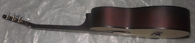 Guitarra clássica castanha sem verniz e kit