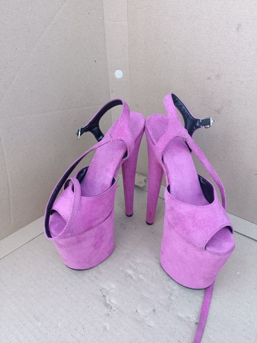 «стрипы» Socialite Stiletto