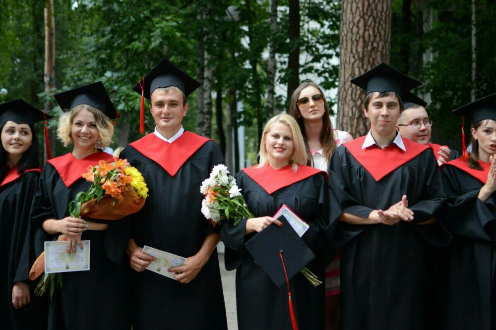 Випускні мантіі. Оренда.Выпускные мантии. Аренда мантий.Прокат