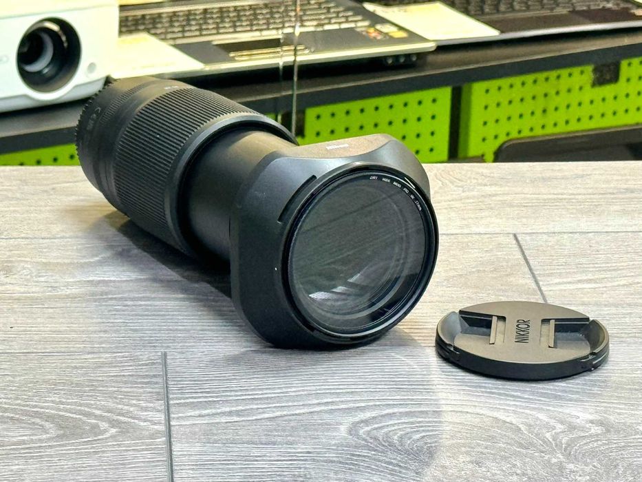 Довгофокусний об'єктив Nikon Nikkor Z 28-400mm f/4-8 (Объектив)