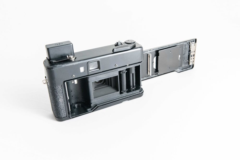 Aparat analogowy na kliszę Yashica MF-2