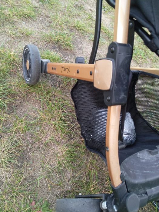 Momu estelle wózek spacerowy lekki