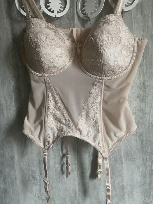 Корсет мережевний