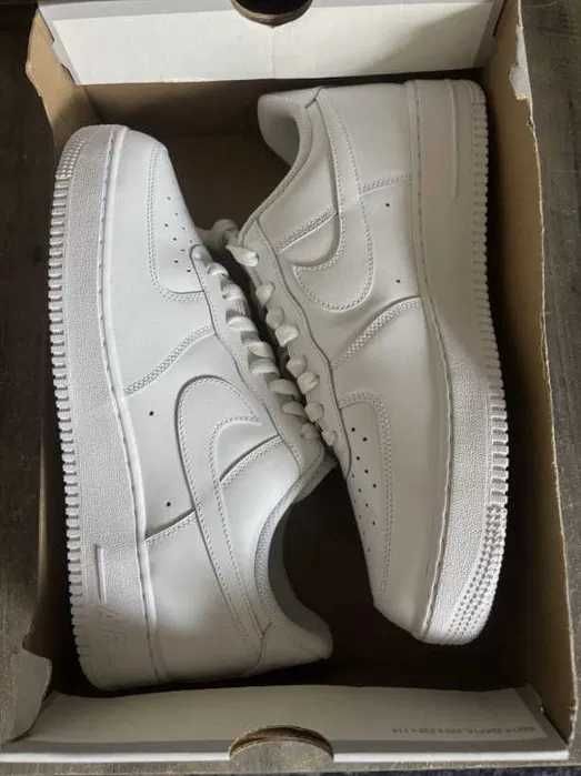 Nike Air Force 1 Low '07 Biały R.45