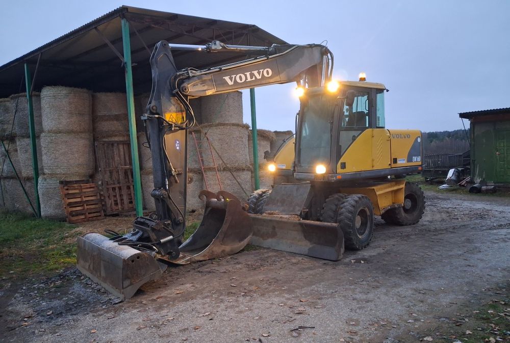 Usługi Koparką - Prace ziemne