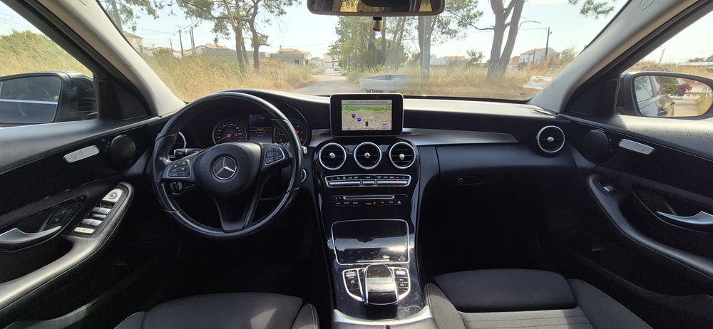 Mercedes C220CDi Station AUTOMÁTICA de 2015