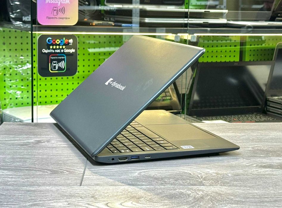 Ноутбук Toshiba / 15 дюймів / Intel i3-1005G1 / Є Обмін