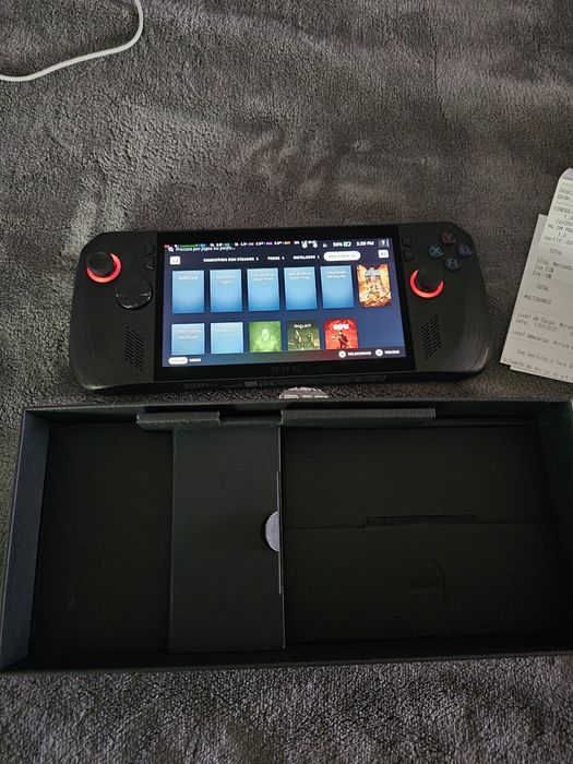 Asus rog ally x com meio ano