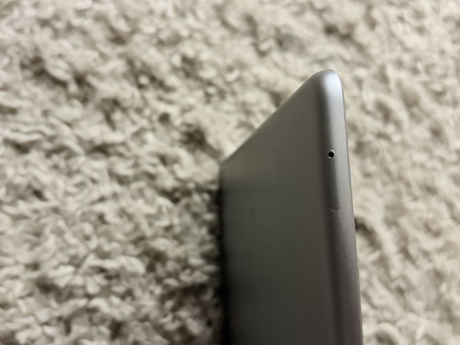 Apple Ipad A1823