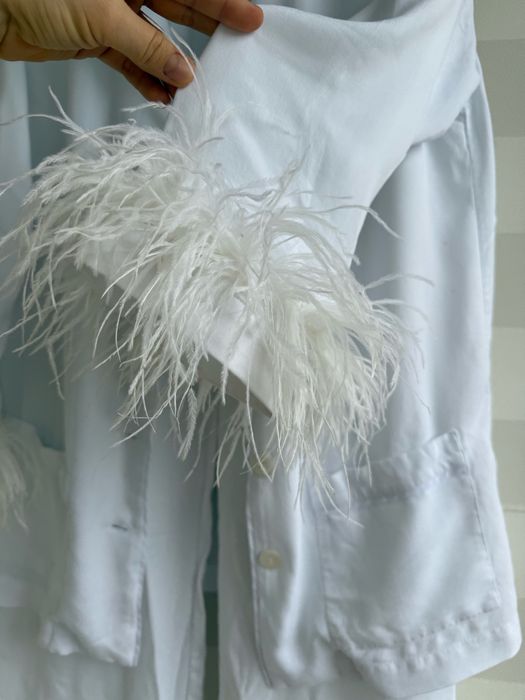 Sleeper Костю білий з пірʼям М