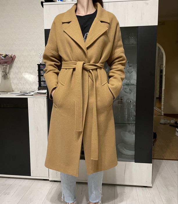 В ідеальному стані пальто українського бренду the lace, wool 80%