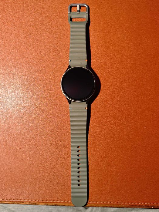 Samsung Galaxy Watch 7 - pełen zestaw + 3 paski!