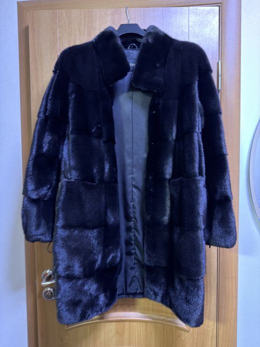 Шуба норкова Black glama