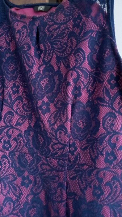 Elegancka sukienka róż z granatem 44-48