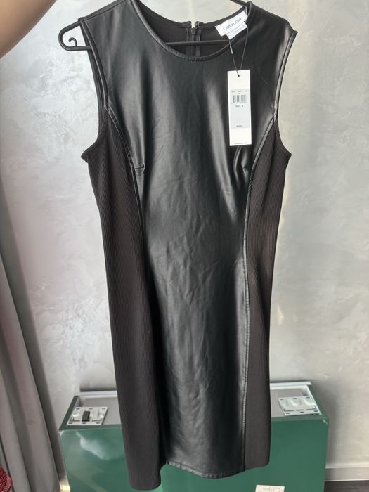 Платье Calvin Klein