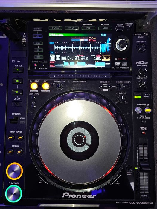 Pioneer CDJs 2000 Nexus + DJM 2000 Nexus + Flight Case Tripla: