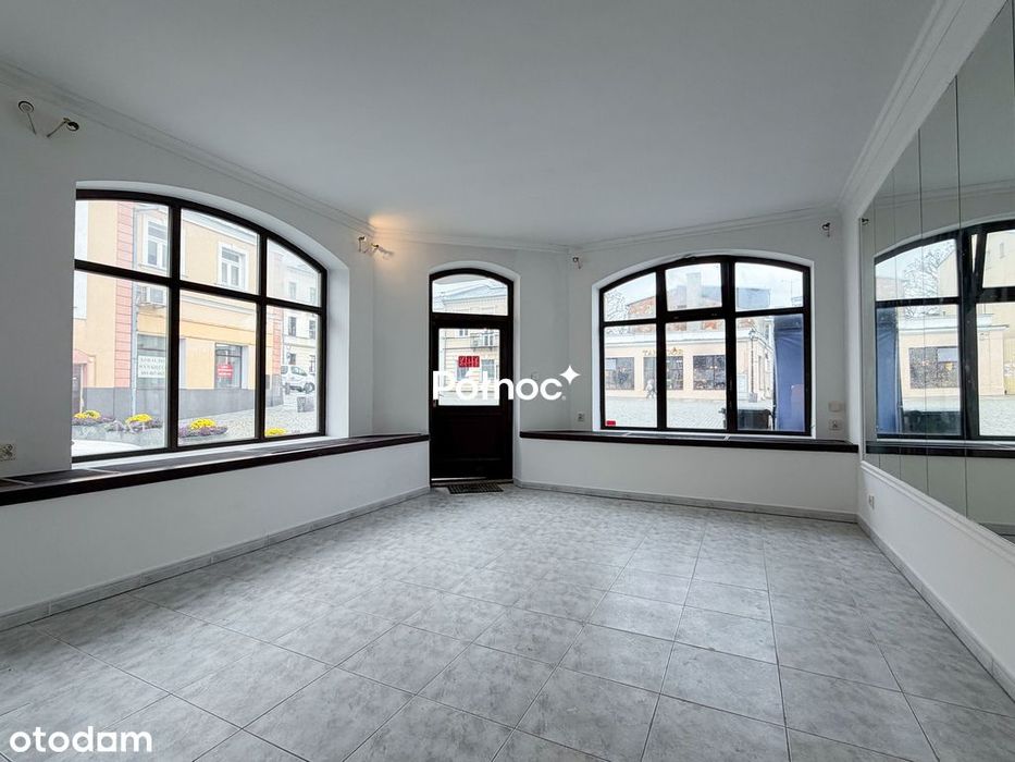 Lokal usługowy na parterze w ścisłym centrum Chełm