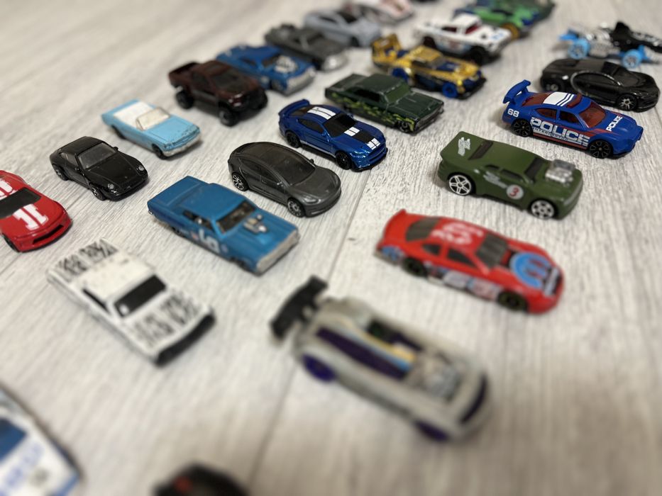 Хот вілс та інші моделькі