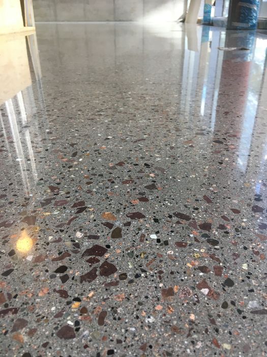 Szlifowanie polerowanie betonów renowacja lastryko