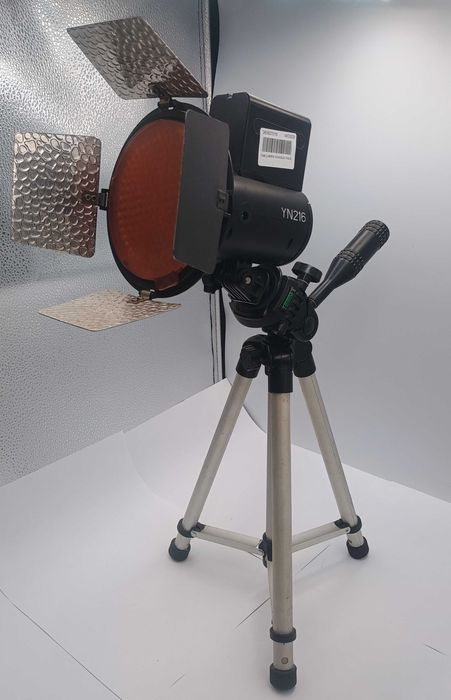 Lampa  studyjna younguo yn216
