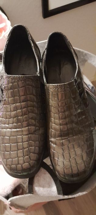 Buty na obcasie skóra